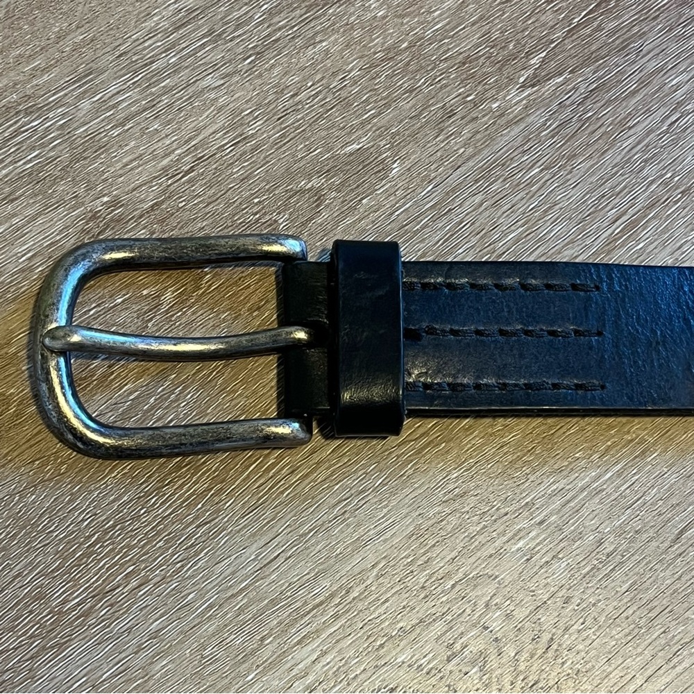 GAP Black Leather Belt - 34 - Picture 2 of 5